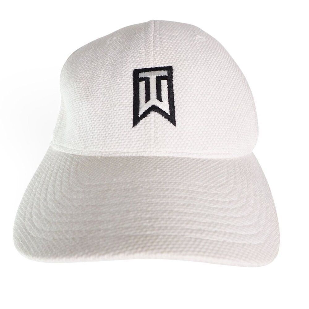 Nike Vintage Tiger Woods Fitted Golf Hat‎ White / Black M/L